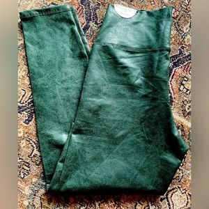 Hi-Rise Offline Legging- Green faux leather